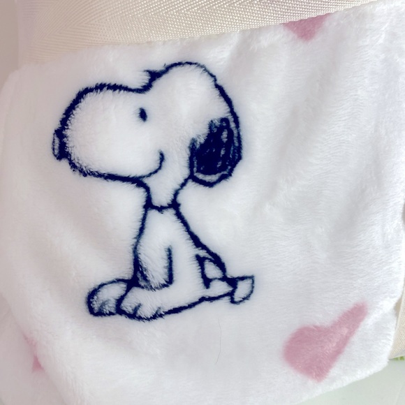 Snoopy Peanuts lovers twin size blanket 60in x 90in. NWT VelvetSoft by Berkshire - Picture 6 of 8